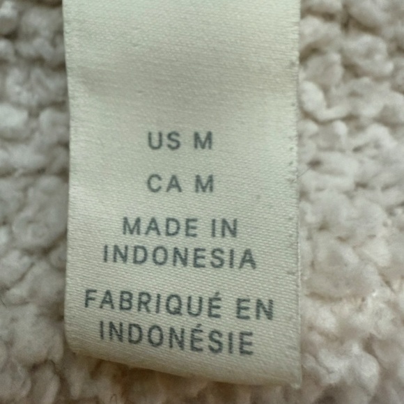 H&M Cream Teddy Fleece Textured Fabric Cropped Oversized Size M Cozy Neutral - Picture 4 of 13